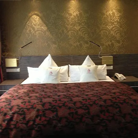 Hotel An Der Wasserburg 4*