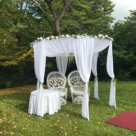 An Der Wasserburg Hotel Wolfsburg