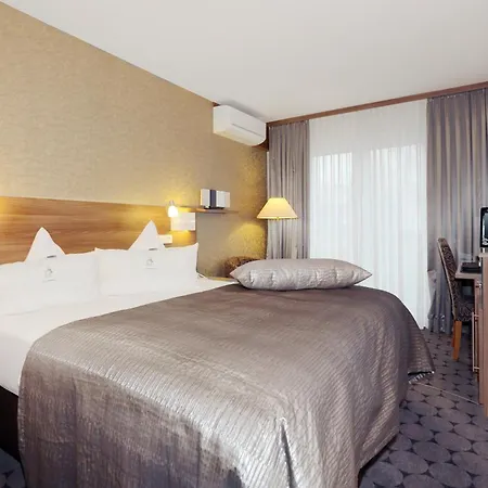 An Der Wasserburg Otel 4*