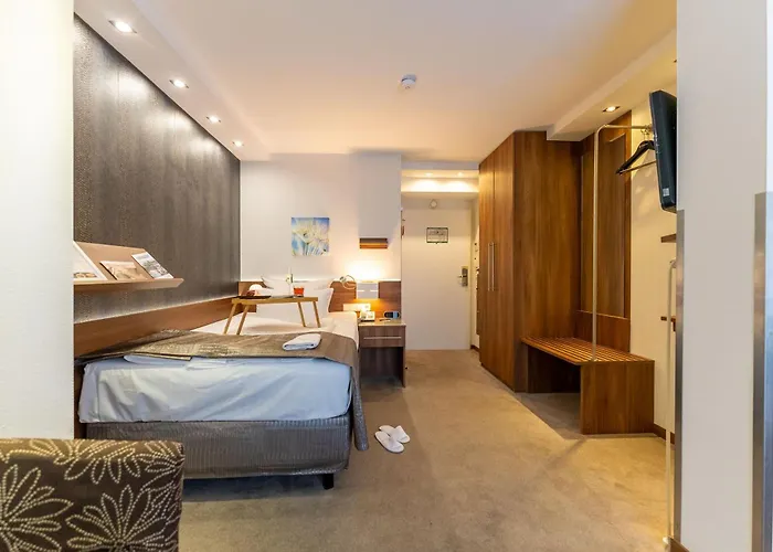 Hotel An Der Wasserburg 4*